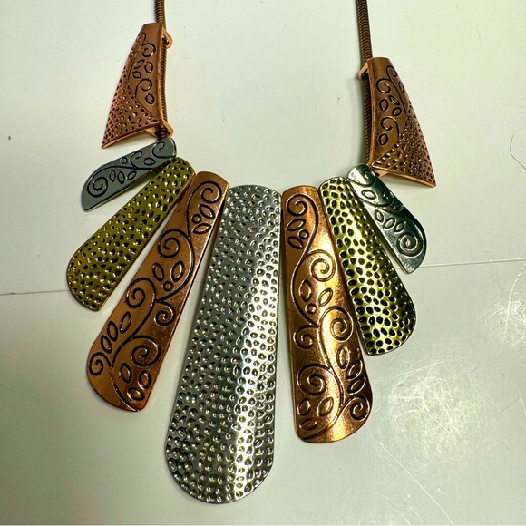 NWT. Paparazzi Multicolored Necklace & earrings set. Copper, silver & brass tone - Picture 6 of 11